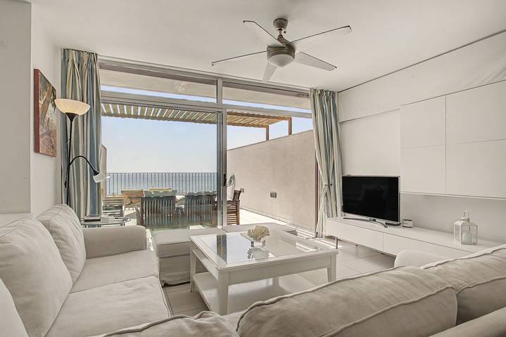 Maison de vacances « Casa Médano 12 » : vue mer, terrasse privée et Wi-Fi in Playa el Médano, Granadilla de Abona
