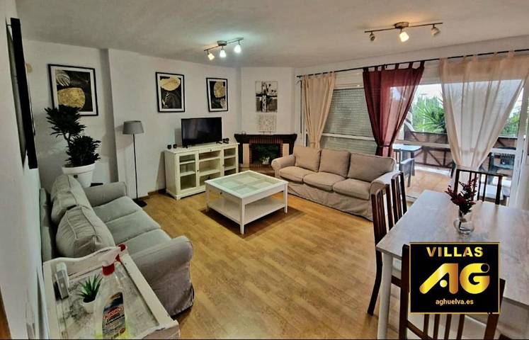 Chalet para 8 personas, con Balcón y Terraza además de Jardín y Piscina en Huelva - 4