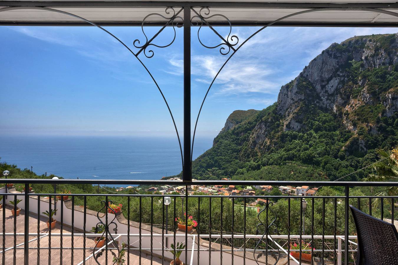 Appartement entier, Appartement 'Appartamento Positano' avec vue sur mer, Wi-Fi et climatisation in Province de Naples