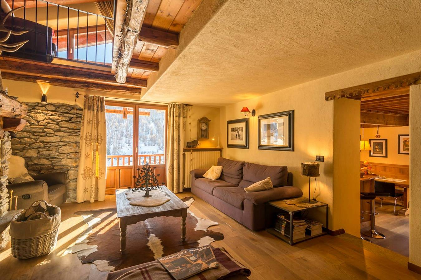 Ganze Wohnung, Steinhaus mit Blick auf die Alpen in Traverses in Pragelato, Via Lattea