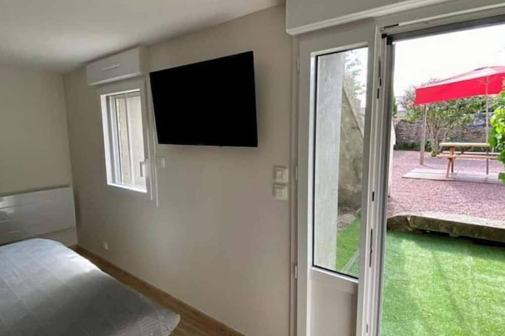 Entire apartment, Appartement Jardin et Spa in Bressuire, Deux-Sèvres