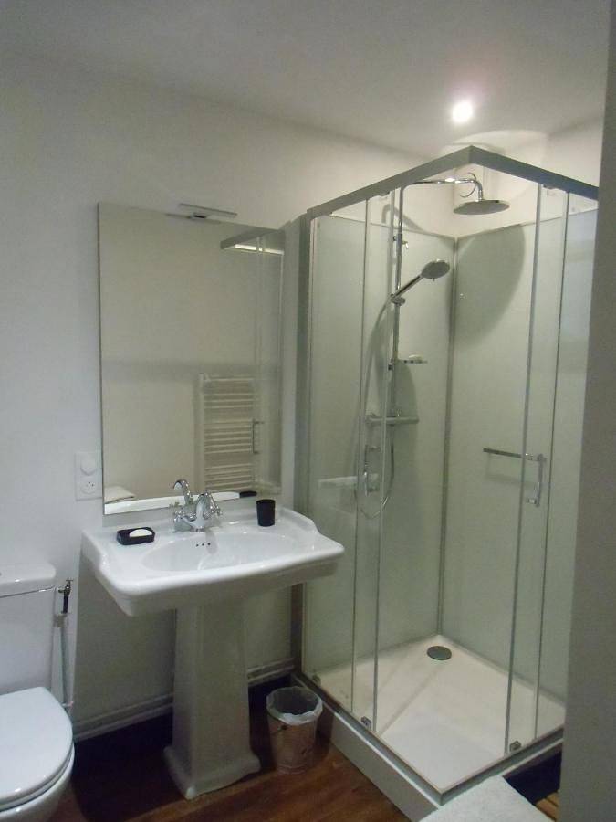 Gîte pour 2 personnes, avec terrasse et piscine, animaux acceptés à Les Montils - 4