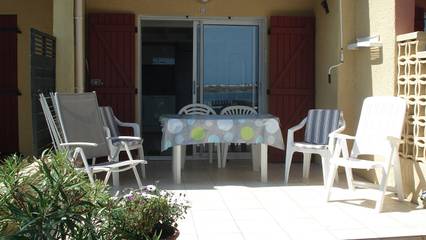 Gîte pour 4 personnes, avec terrasse et piscine à Gruissan