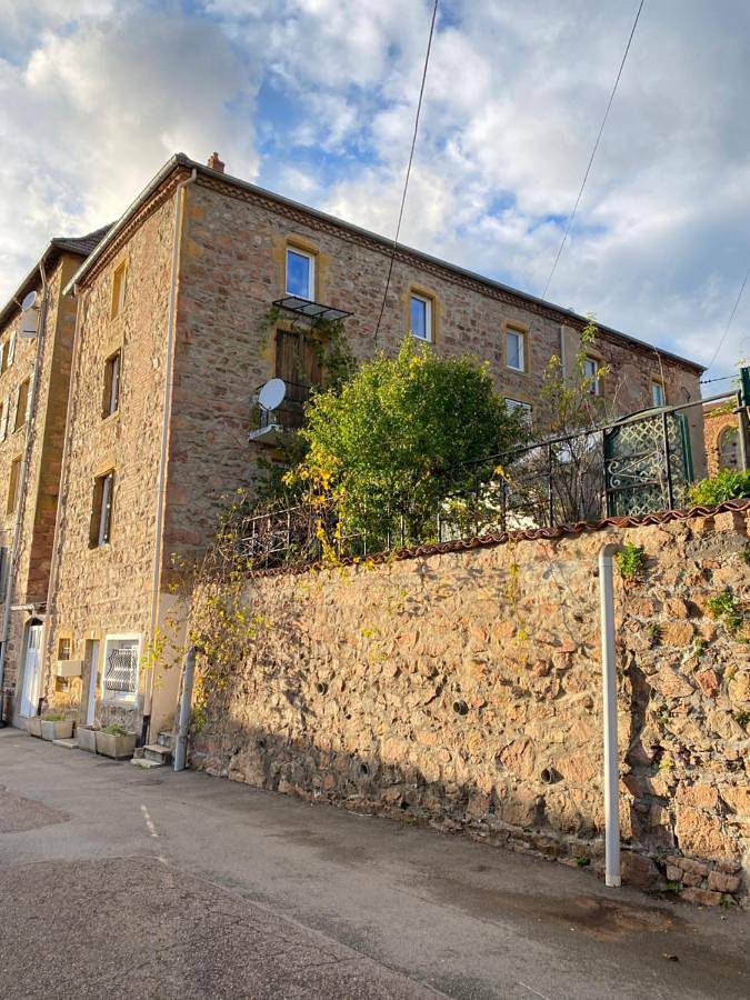 Gîte pour 10 personnes, avec balcon, animaux acceptés dans Cuinzier