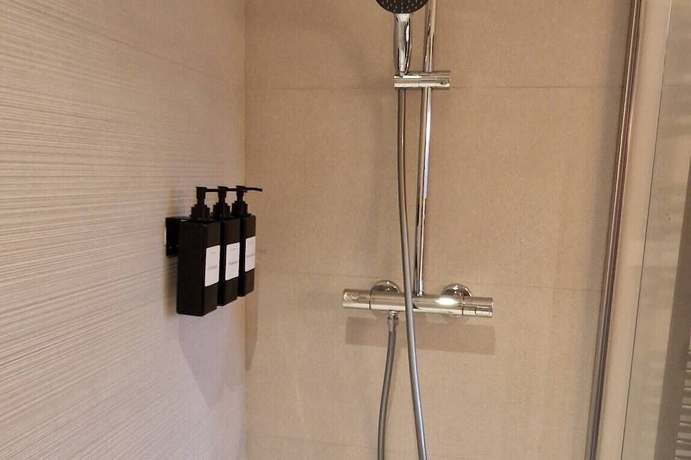 Studio Climatisé Flambant Neuf Grand Confort. Prêt Vélos in Gradignan, Región de Burdeos