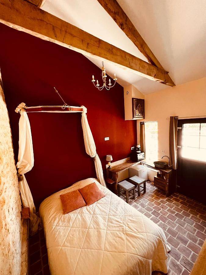 Maison d’hôte pour 2 personnes à Sainte-Gemme-la-Plaine - 2