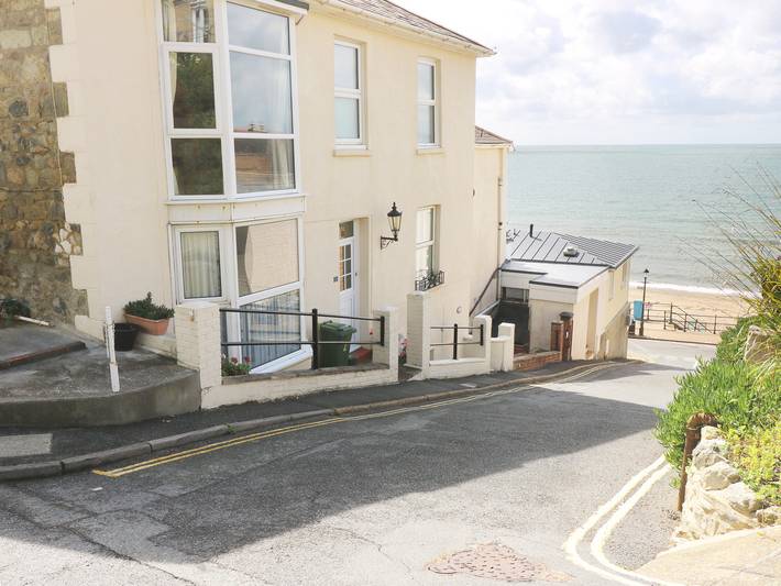 Holiday rental for 2 people in Ventnor