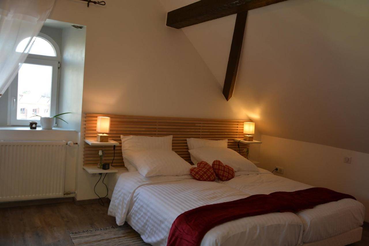 Appartement entier, Two-Bedroom Apartment in Issenheim, Région de Guebwiller