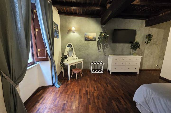 Appartamento intero, \"Vicolo del Borgo\" ..in pieno centro vivi la magia del medioevo in Viterbo, Provincia di Viterbo