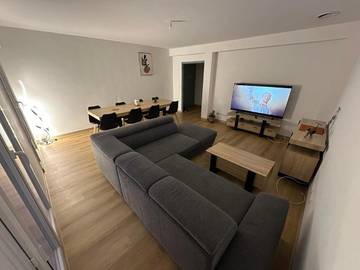 Gîte pour 6 personnes, avec vue et balcon à Château-Arnoux-Saint-Auban
