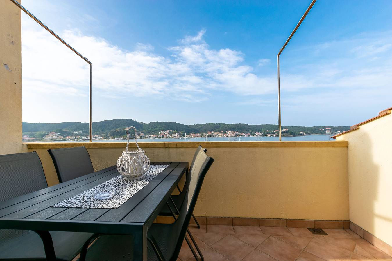 Entire apartment, Apartments Sabina in Supetarska Draga, Rab