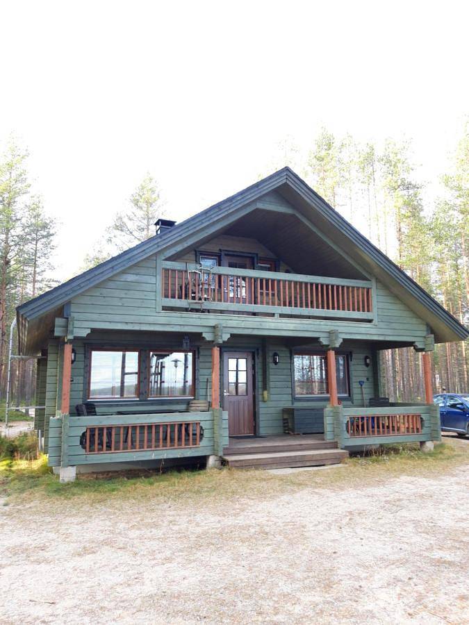 Ferienhaus für 6 Personen, mit Balkon und Terrasse sowie Sauna und Seeblick in Kuusamo