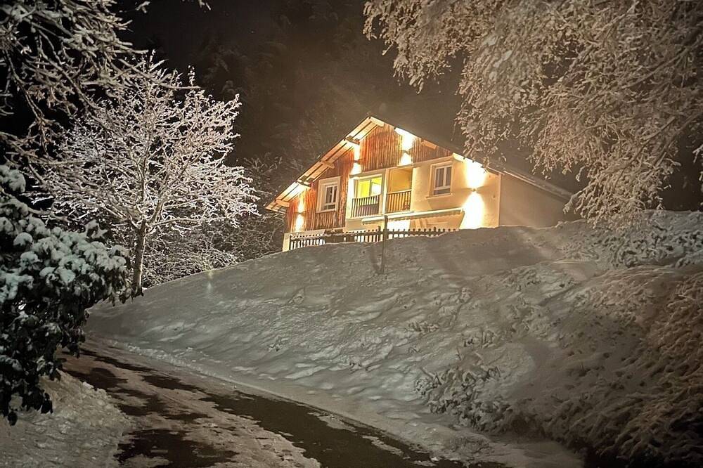 Large house with private spa and heated pool near Gérardmer in Sapois, Regionaler Naturpark Belchen der Vogesen