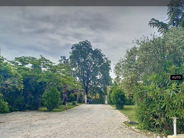 Chambre d’hôte pour 2 personnes, avec piscine ainsi que jardin et vue - 1