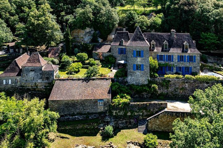 Château pour 15 personnes, avec jardin et terrasse en Dordogne - 2