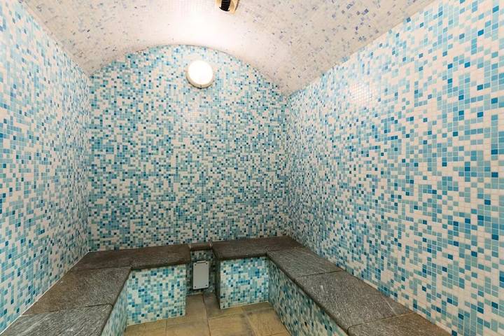 Gîte pour 6 personnes, avec sauna et piscine ainsi que balcon et vue, animaux acceptés dans Les Carroz - 4