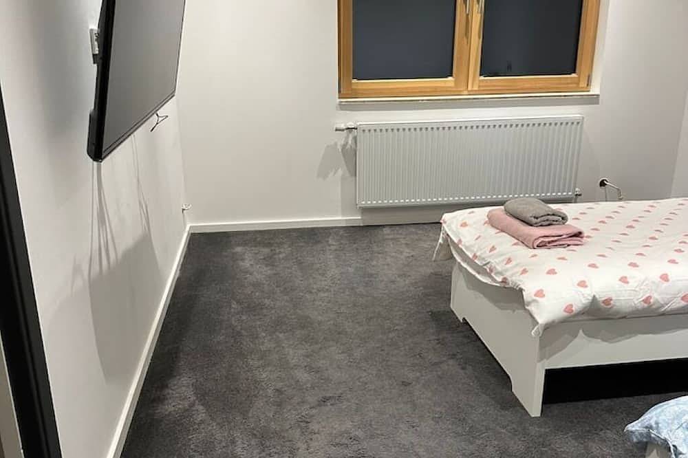 Fee Penthouse Berlin Buckow in Buckow, Berlin