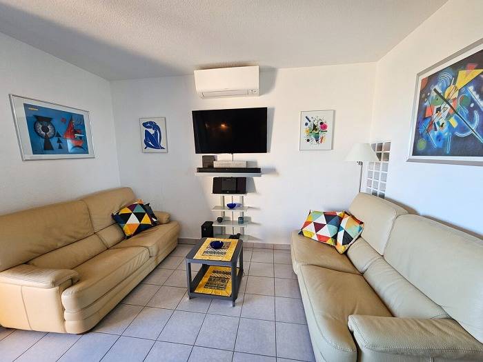 Location de vacances pour 5 personnes, avec vue sur l’océan ainsi que terrasse et piscine dans Golf Bluegreen Sainte-Maxime - 4