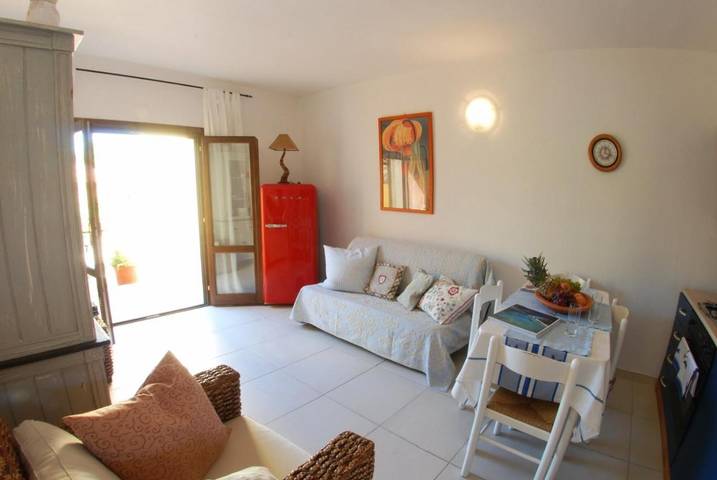 Gîte pour 4 personnes, avec Terrasse et Vue à Porto Pollo - 3