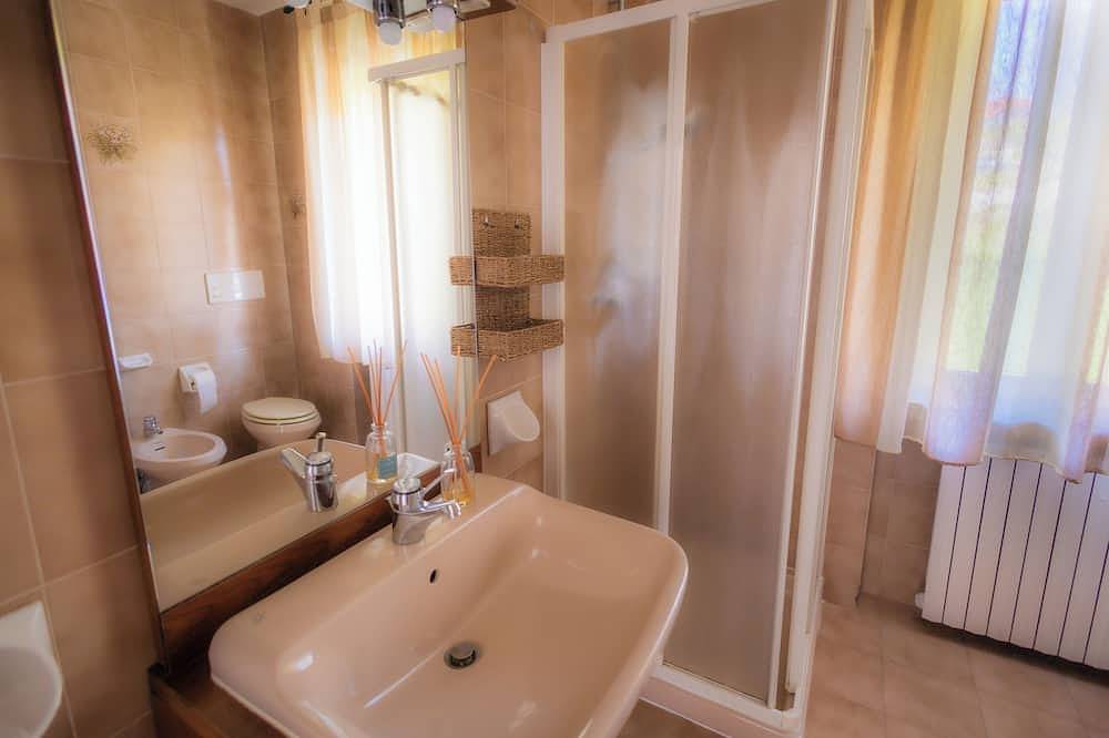 House Laura 50 mt. from the lake and the beach in Colico, Comer See
