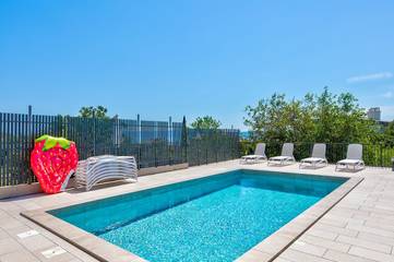 Ferienwohnung für 5 Personen, mit Pool und Garten sowie Terrasse, kinderfreundlich in Crikvenica