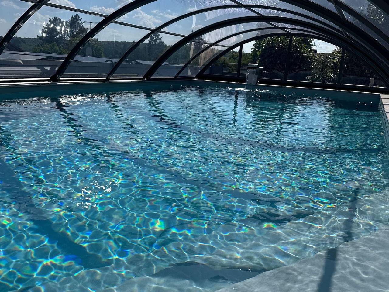 Ganze Ferienwohnung, 4 **** Ferienwohnung Schlossblick Sauna Pool Jakuzzi privat - 4-Sterne Ferienwohnungen Schlossblick mit privat buchbarem Wellness + Pool in Braunfels, Lahn-Dill-Kreis