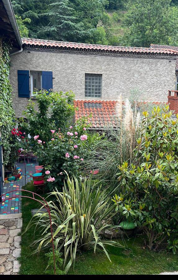 Location de vacances pour 4 personnes, avec jardin à Malleval - 2