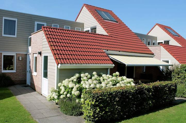 Ferienhaus für 8 Personen, mit Garten und Pool, mit Haustier in Kortgene