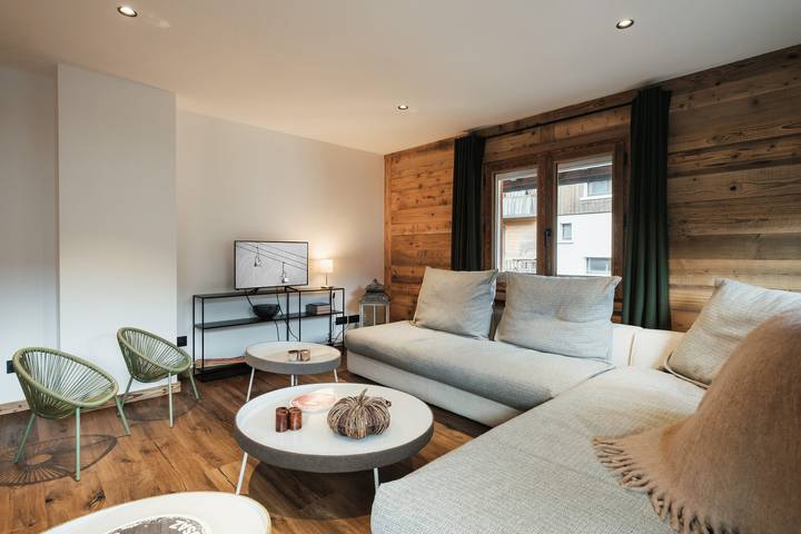 Gîte pour 7 personnes, avec balcon/terrasse dans Office De Tourisme De La Clusaz - 4