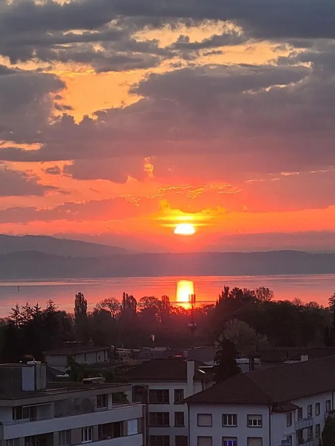 Ferienwohnung für 2 Personen, mit Ausblick und Balkon sowie Seeblick - 1