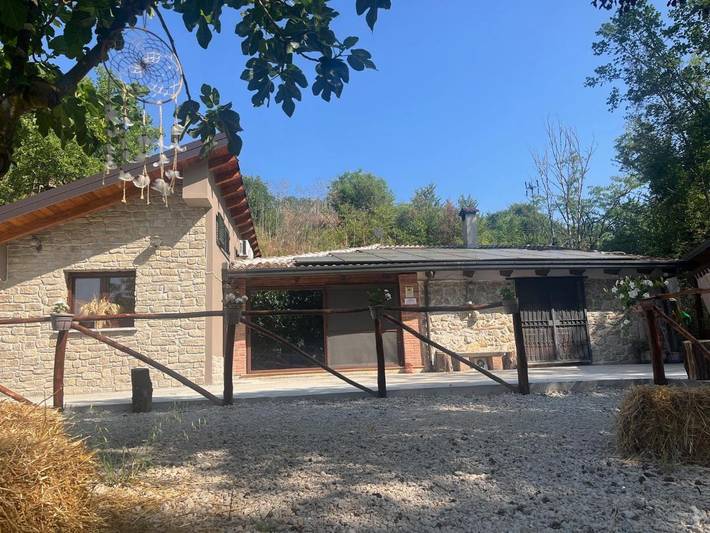 Chalet per 5 persone, con giardino e panorama nonché piscina e piscina per bambini in Campania