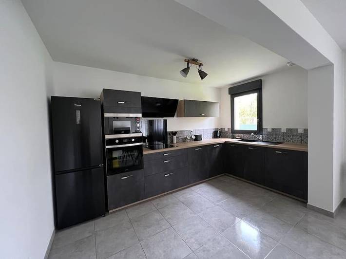 Location de vacances pour 4 personnes, avec terrasse à Vézeronce-Curtin - 3