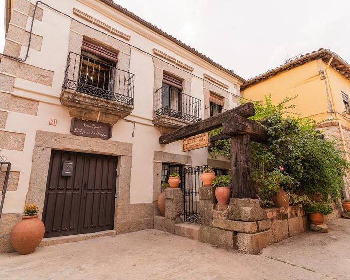 Apartamento para 16 personas, con Balcón y Jacuzzi además de Terraza y Jardín en Jarandilla de la Vera