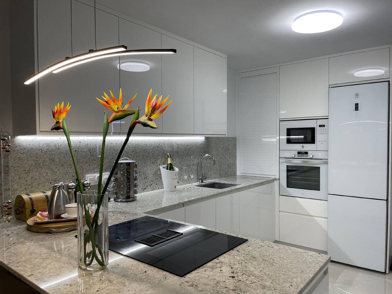 Entire holiday apartment, Seaside Serenity, Luxury with a Gourmet Twist in Arguineguin, Mogán
