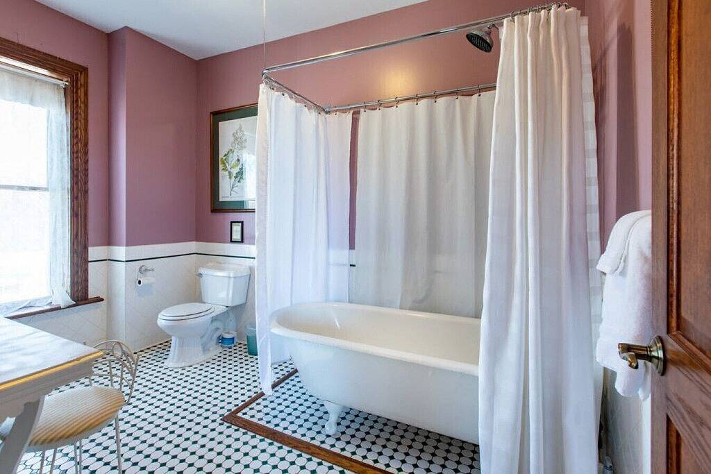 #10 Gh · #10 Grant House- Russell H Grant's Suite in Chisago County