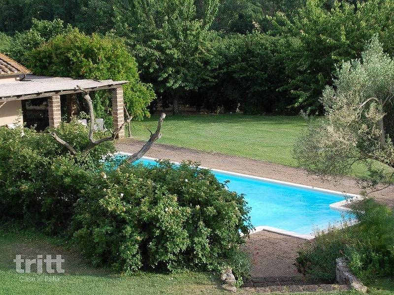 Tritt — In zentraler Lage in Orte befindet sich dieses Ferienhaus für 8 Personen mit Pool in Orte, Terni Provinz