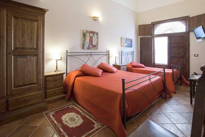 Location de vacances pour 3 personnes, avec vue et terrasse à Cinisi - 2