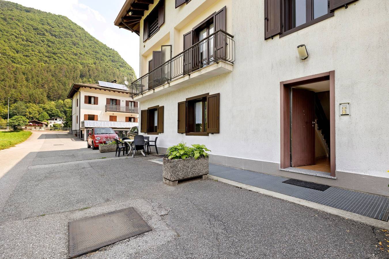 Appartamento intero, Appartamento 'Casa Serena&Giacomo 6' con vista montagna, giardino comune e Wi-Fi in Bezzecca, Ledro