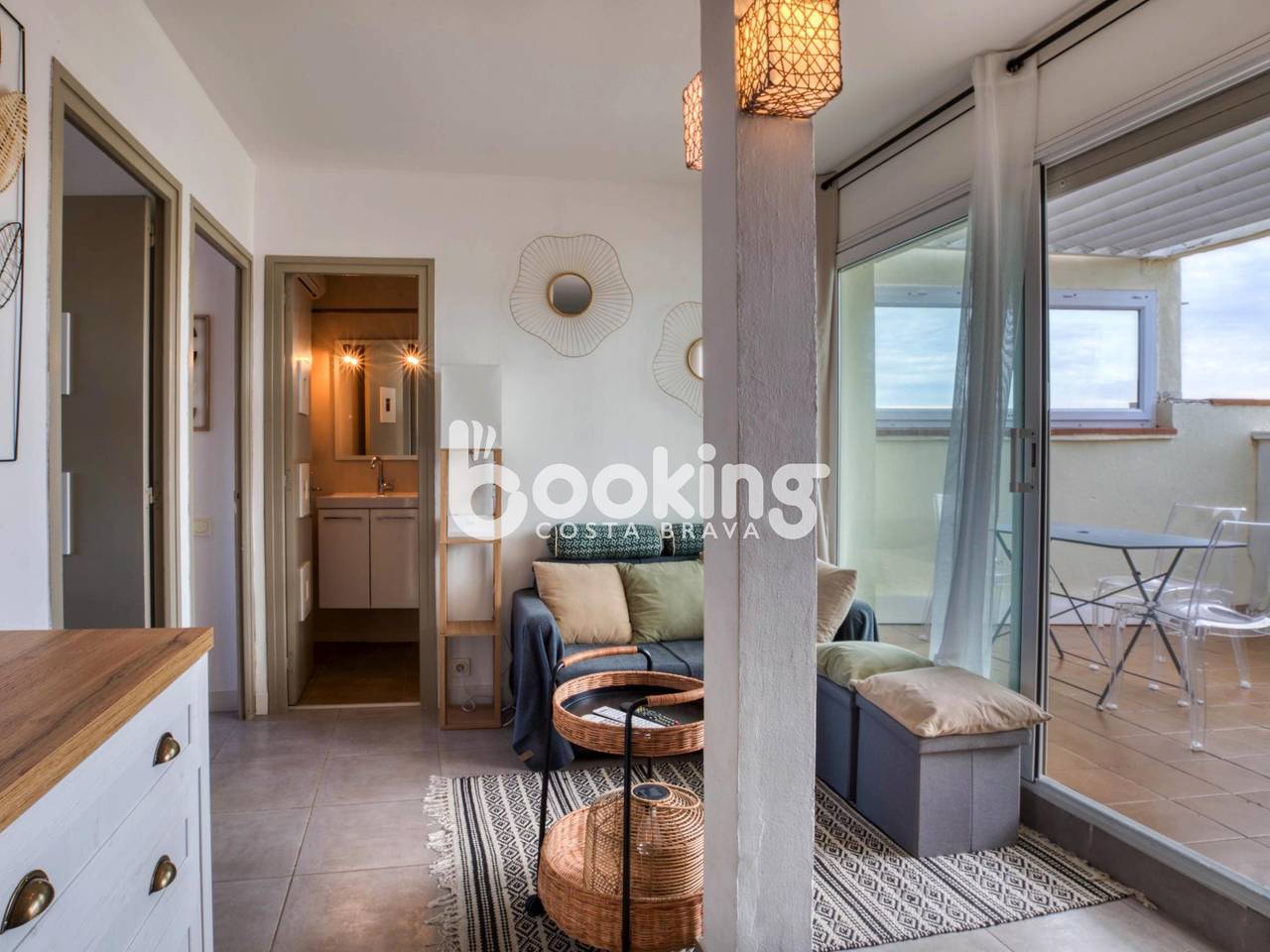 Apartamento vacacional entero, Ático con vistas y piscina cerca de la playa y comercios in Platja d'Aro, Costa Brava