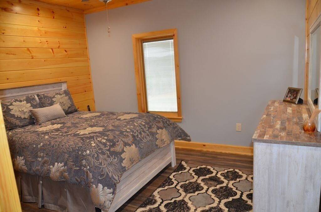 Neue Auflistung! Diamond Bear - 4 Schlafzimmer 3. 5 Bad, Schlafen 8 in Monroe County (TN)