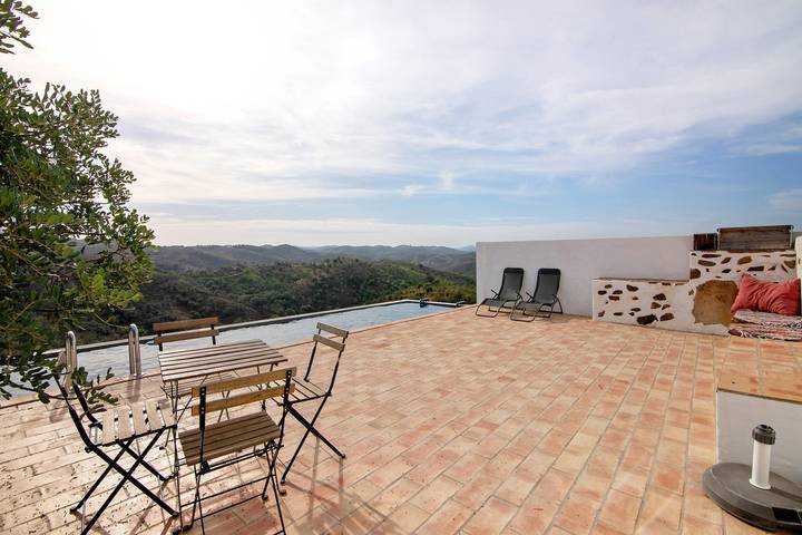 'Amêndoa Côca' Room with Mountain View, Wi-Fi, and Air Conditioning in Odeleite, Faro District