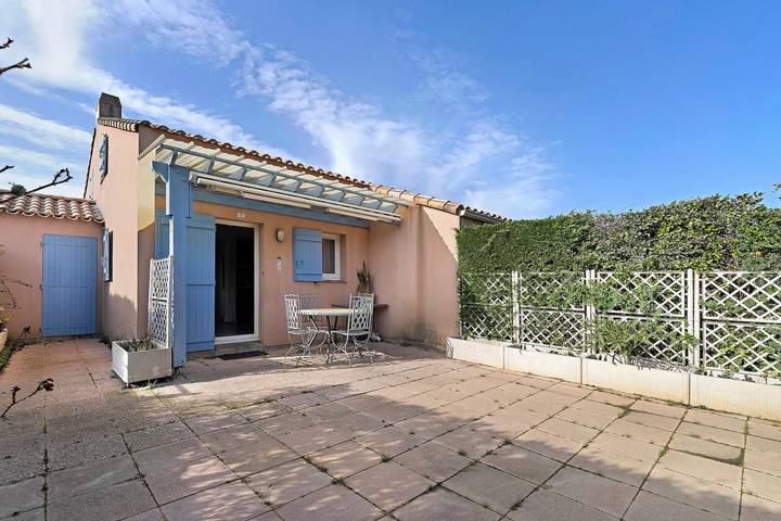 Location de vacances pour 4 personnes, avec jardin, adapté aux familles dans Golf de Pornic