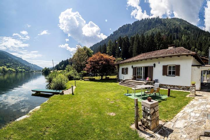 Chalet voor 5 personen, with Balkon and Tuin as well as Uitzicht op het meer in Oostenrijk