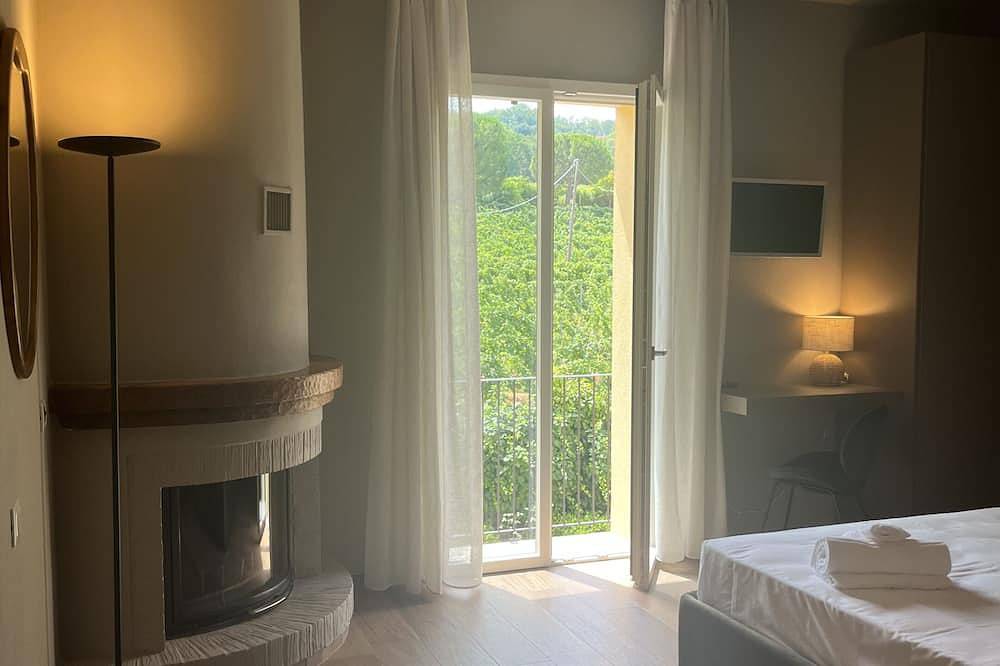 Apartamento entero, Apartamento-Premium-Baño en la habitacion-Balcón in Imola, Provincia de Bologna