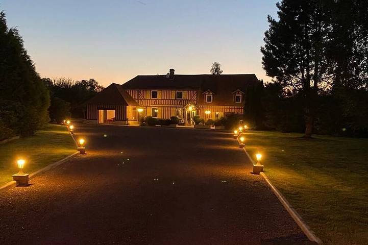 Location de vacances pour 10 personnes à Clarbec