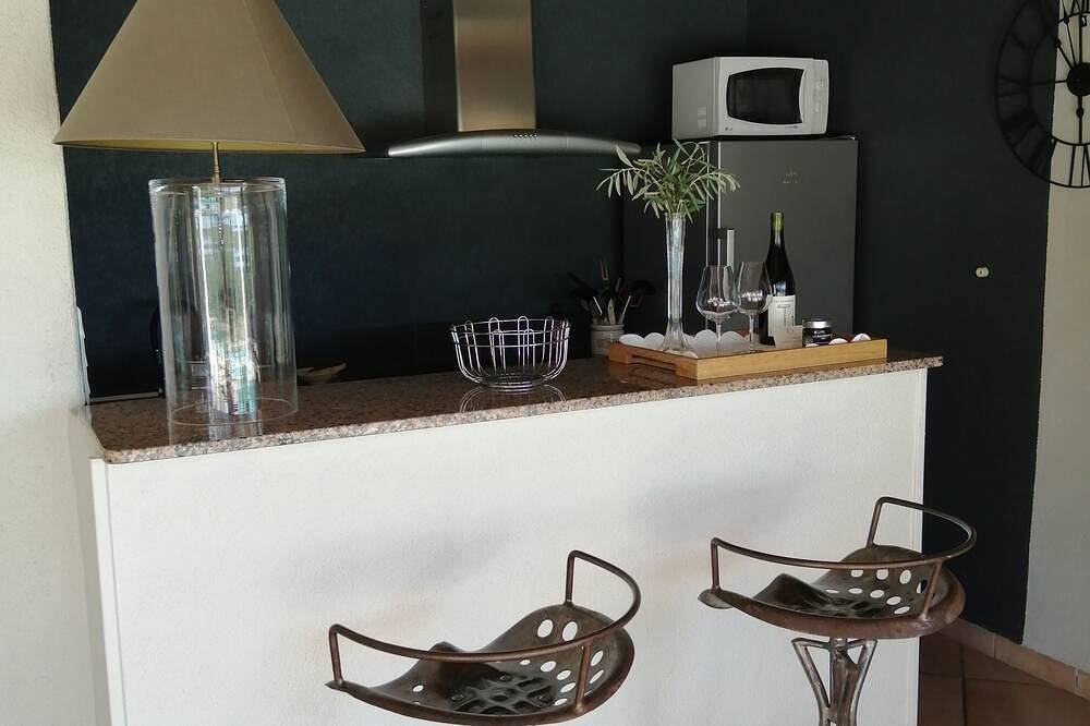 Le Mas Des Capelles à  Vacqueyras avec piscine chauffée au milieu des vignes in Vacqueyras, Vaucluse