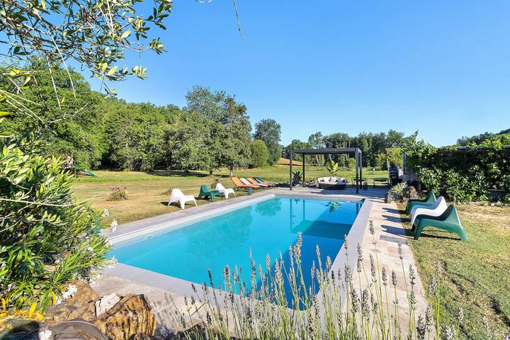 Monolocale intero, Monolocale in campagna – relax e natura in Saint-Julien-de-Lampon, Quercy
