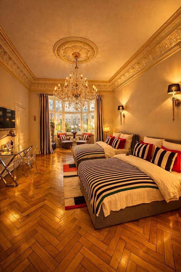 Hotel für 4 Personen, mit Balkon in Hamburg-Nord
