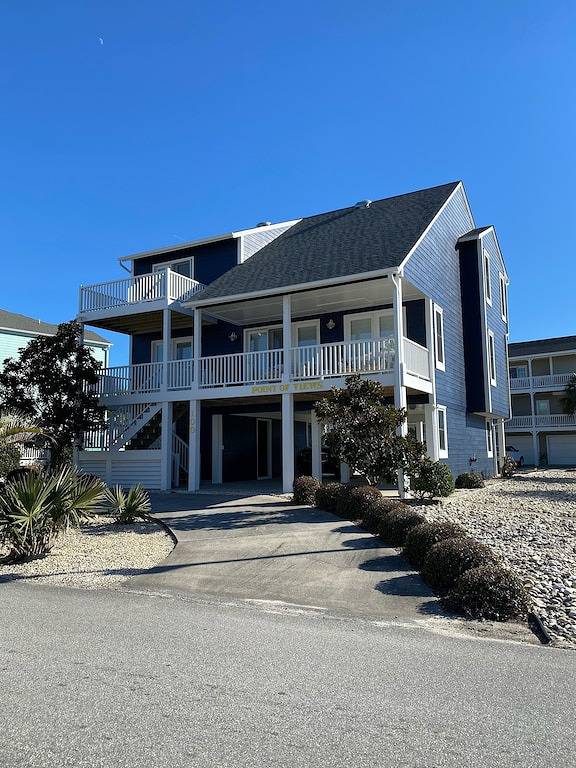 Vacation House for 8 Guests in Holden Beach, Brunswick County
