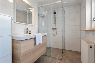 Vacation Rental for 7 Guests in Zandvoort, North Sea Netherlands, Picture 4